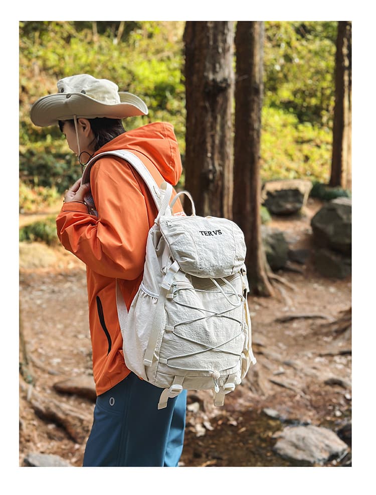 リュックサック 軽量コンパクト多機能登山リュックサック